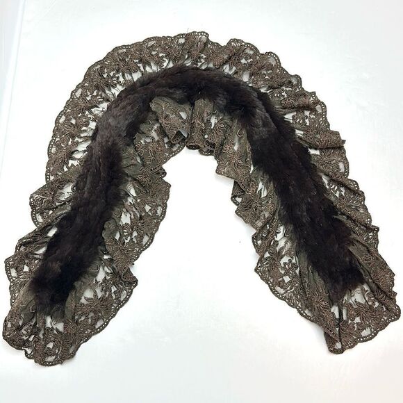 Linda Richards Luxury Lace and Rabbit Fur
Scarf Brown - Picture 2 of 9